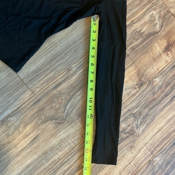 NWT - Girls size small long sleeve black shirt byVendusa - Picture 6 of 6